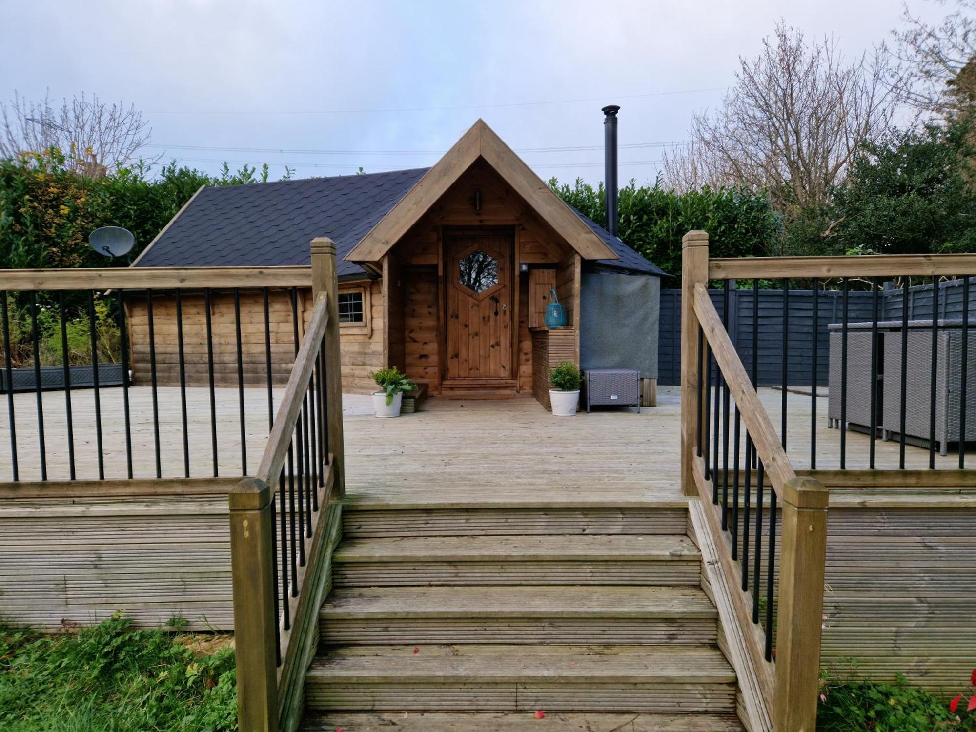 The Hive - Unique Log Cabin With Wood Burning Stove Ludchurch Exterior photo